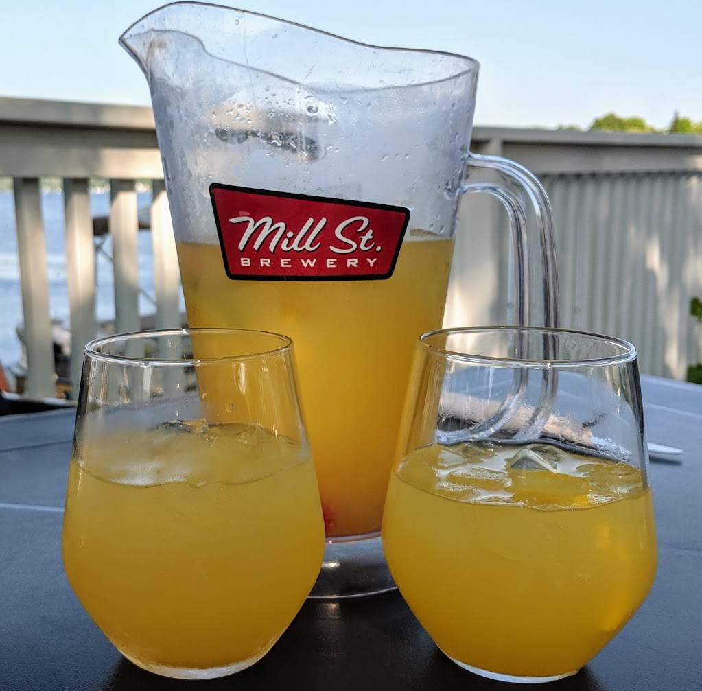 CCs on the Rideau | restaurant | 1030 Rideau Ferry Rd, Perth, ON K7H 3C7, Canada | 6132676060 OR +1 613-267-6060