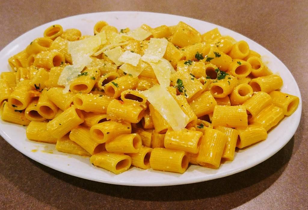 DeLorenzos The Burg Pizza | restaurant | 8919 New Falls Rd, Levittown, PA 19054, USA | 2159432605 OR +1 215-943-2605