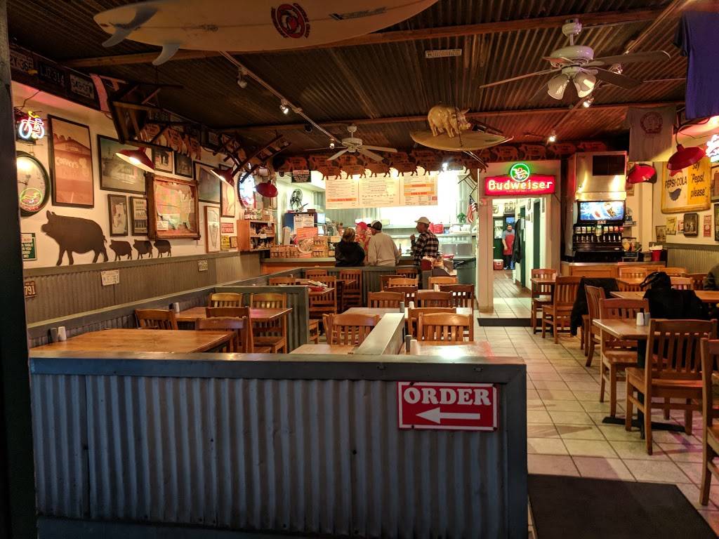 Mos SmokeHouse BBQ | restaurant | 221 Pomeroy Ave, Pismo Beach, CA 93449, USA | 8057736193 OR +1 805-773-6193
