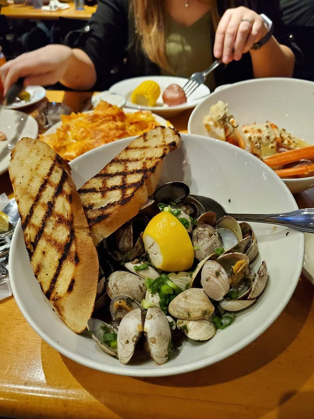 The Fish Peddler Restaurant | restaurant | 1199 Dock St, Tacoma, WA 98402, USA | 2536272158 OR +1 253-627-2158