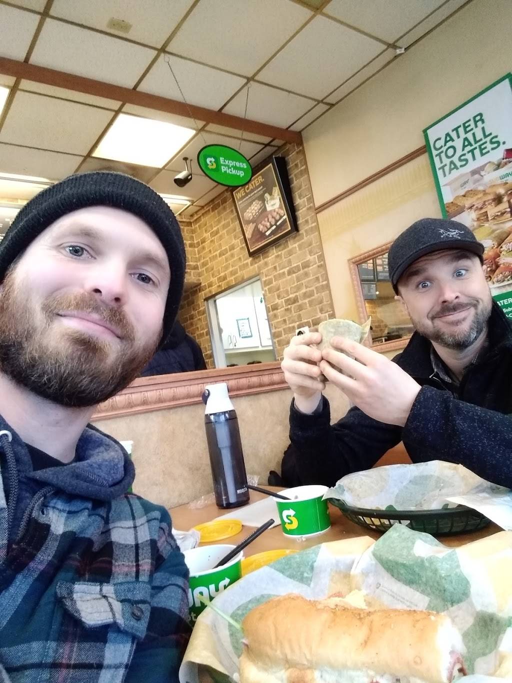 Subway Restaurants | restaurant | 2125 W Burnside St, Portland, OR 97210, USA | 5032410528 OR +1 503-241-0528