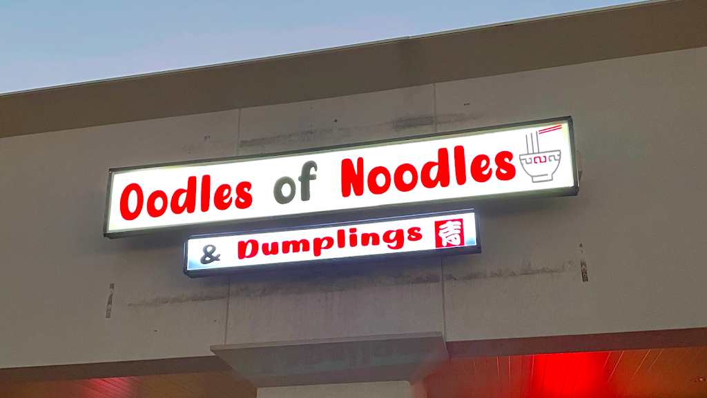 Oodles of Noodles & Dumplings | meal takeaway | 13325 N MacArthur Blvd STE 10, Oklahoma City, OK 73142, USA | 4056333343 OR +1 405-633-3343