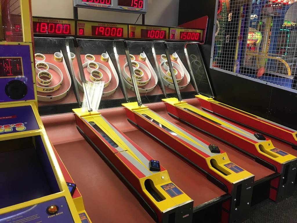 Chuck E. Cheeses | restaurant | 1541 Bay Area Blvd, Webster, TX 77598, USA | 2813329780 OR +1 281-332-9780