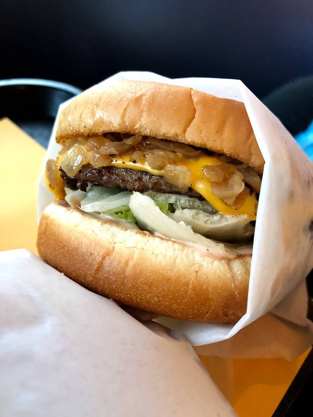 Nonla Burger | restaurant | 2103 S Burdick St, Kalamazoo, MI 49001, USA | 2694432270 OR +1 269-443-2270