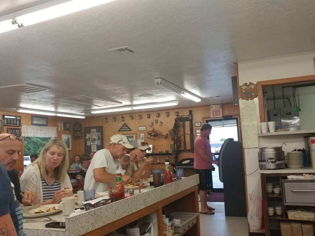 Hugos Family Restaurant | restaurant | 1217 Archer Dr, Claremore, OK 74017, USA | 9183412927 OR +1 918-341-2927