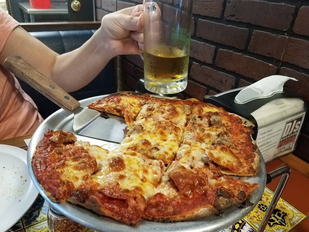 DJs Pizza | restaurant | 378 Ryland Pike, Huntsville, AL 35811, USA | 2568590040 OR +1 256-859-0040