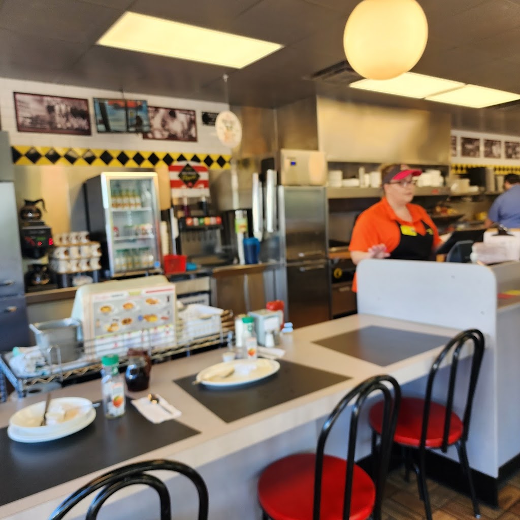Waffle House | restaurant | 586 Hugh Adams Rd, Defuniak Springs, FL 32435, USA | 8508920300 OR +1 850-892-0300