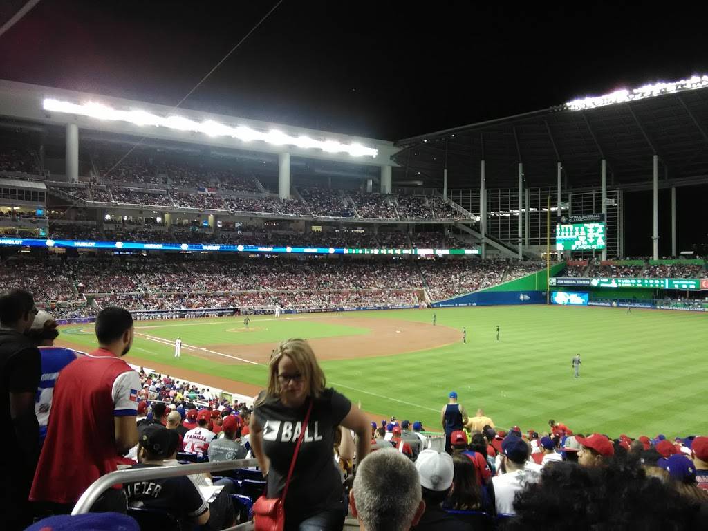 Grill Masters Barbeque | restaurant | 464 NW 3rd Ave, Deerfield Beach, FL 33441, USA | 7543663926 OR +1 754-366-3926