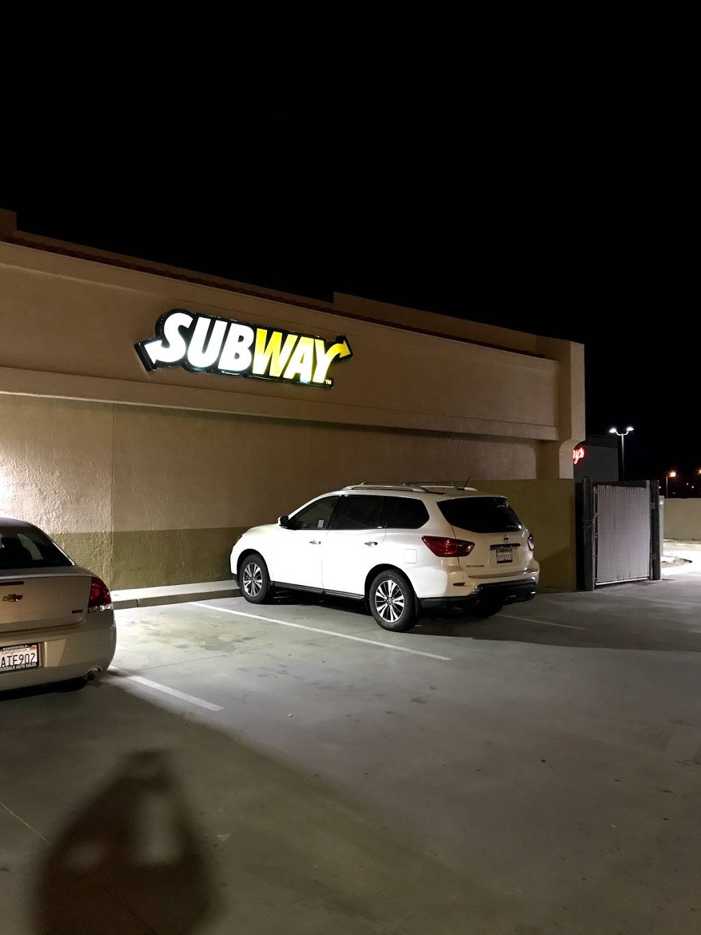 Subway | restaurant | 1050 Capital Hills Pkwy, Tehachapi, CA 93561, USA | 6612388751 OR +1 661-238-8751
