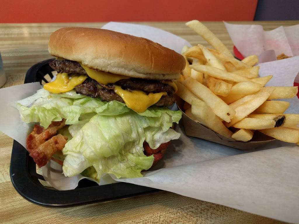 Howards Famous Bacon and Avocado Burgers | restaurant | 11127 Venice Blvd # 7, Los Angeles, CA 90034, USA | 3108389111 OR +1 310-838-9111