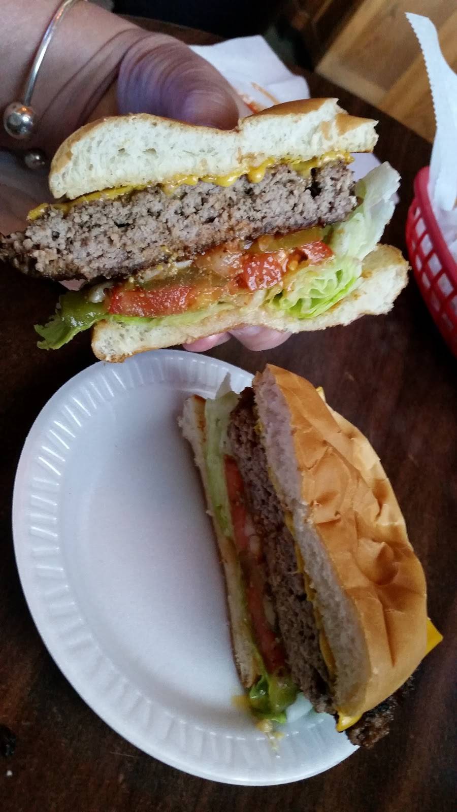 The Som | restaurant | 863 Jefferson St, Burlington, IA 52601, USA | 3197529155 OR +1 319-752-9155