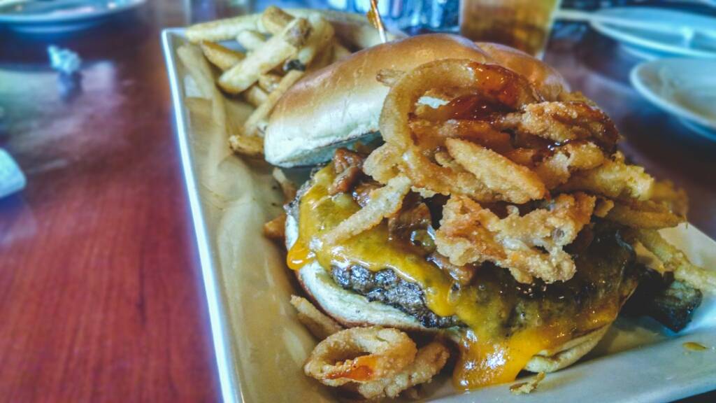 OCharley’s Restaurant & Bar | restaurant | 2 Kenilworth Knolls, Asheville, NC 28805, USA | 8282810540 OR +1 828-281-0540