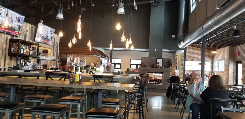 Tumbled Rock Brewery & Kitchen | restaurant | S5718 State Rd 136 & DL, Baraboo, WI 53913, USA | 6084484340 OR +1 608-448-4340