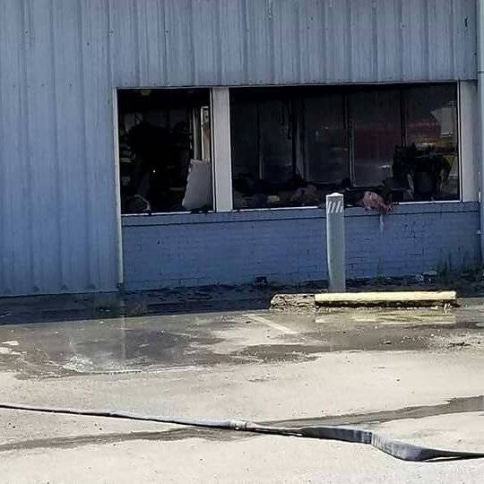 360 TRUCK STOP | restaurant | 11201 Patrick Henry Hwy, Amelia Court House, VA 23002, USA | 8045614719 OR +1 804-561-4719