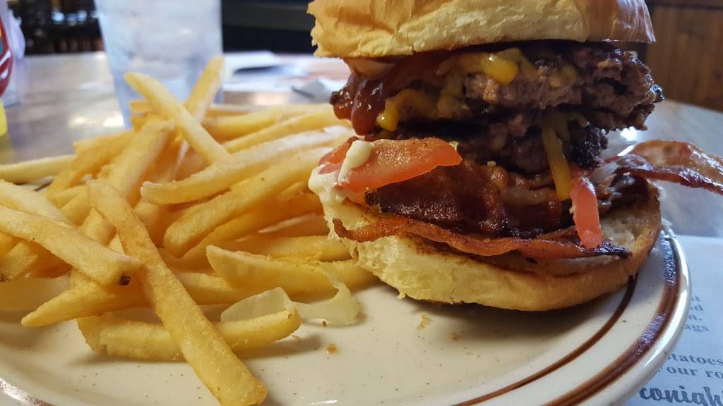 Richards Restaurant | restaurant | 1045 S 13th St, Decatur, IN 46733, USA | 2607247087 OR +1 260-724-7087