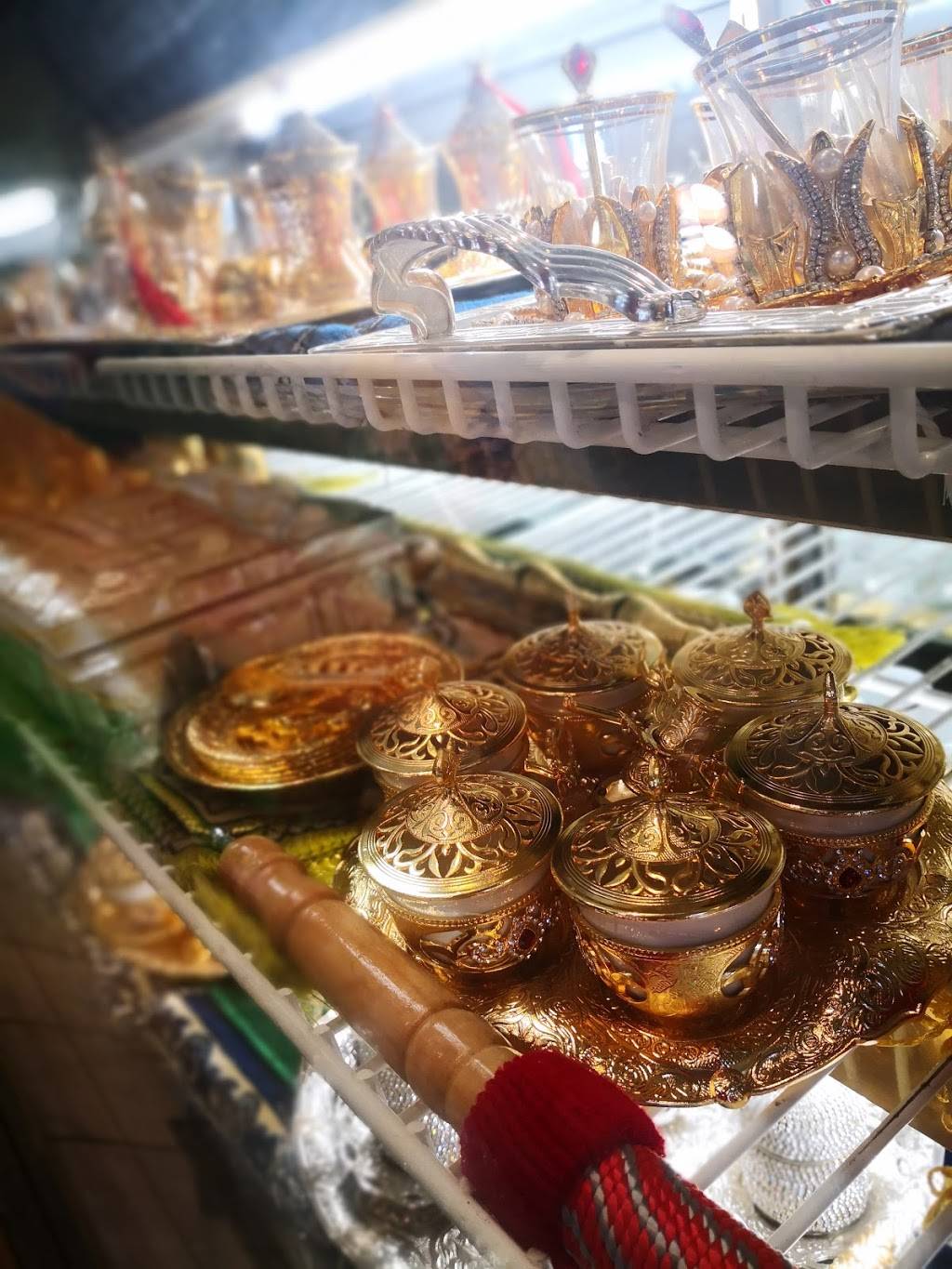 Sams Restaurant | restaurant | 301 B St, Davis, CA 95616, USA | 5307582855 OR +1 530-758-2855