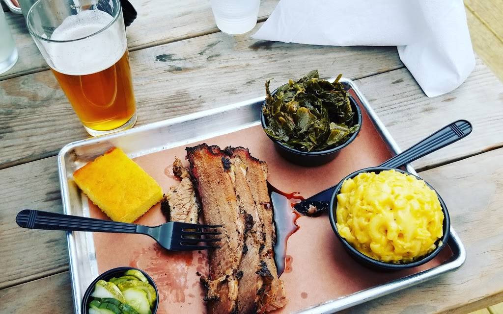 Blue Pit BBQ & Whiskey Bar | restaurant | 1601 Union Ave, Baltimore, MD 21211, USA | 4439485590 OR +1 443-948-5590