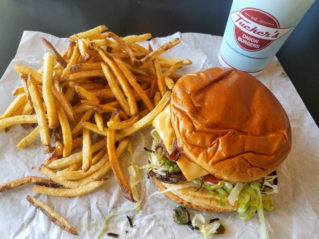 Tuckers Onion Burgers | restaurant | 15001 N May Ave, Oklahoma City, OK 73134, USA | 4052545555 OR +1 405-254-5555