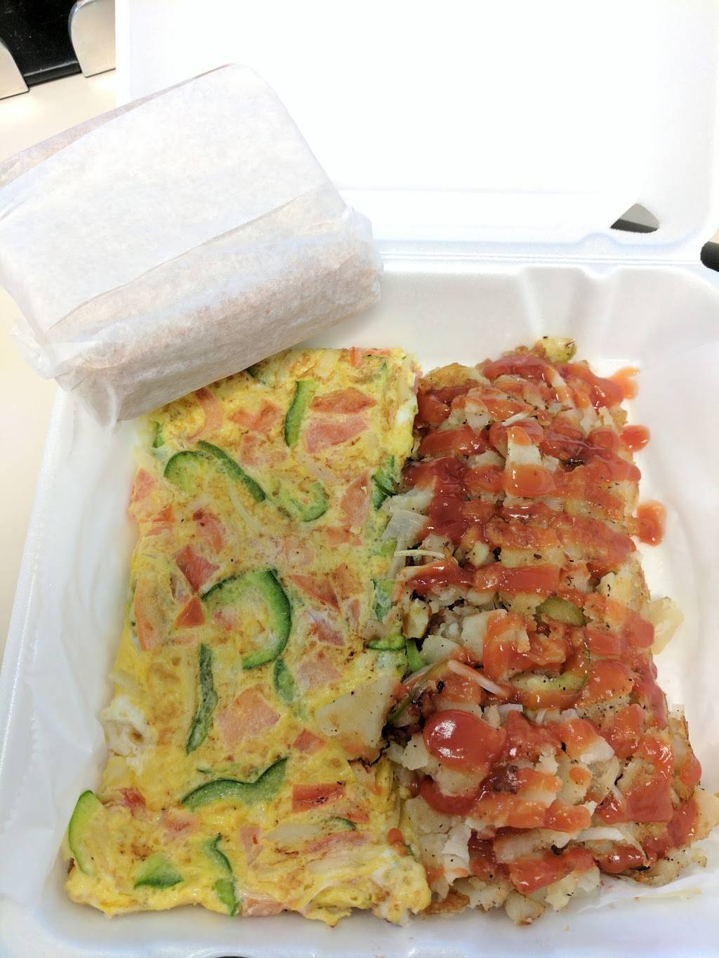 Seafood Stop | restaurant | 12 E 4th St, Wilmington, DE 19801, USA | 3024253800 OR +1 302-425-3800