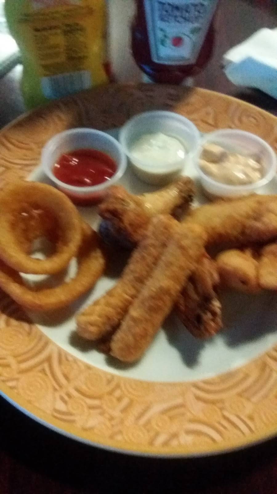 Fast Eddies | restaurant | 4801 Allentown Rd, Camp Springs, MD 20746, USA | 2405327406 OR +1 240-532-7406