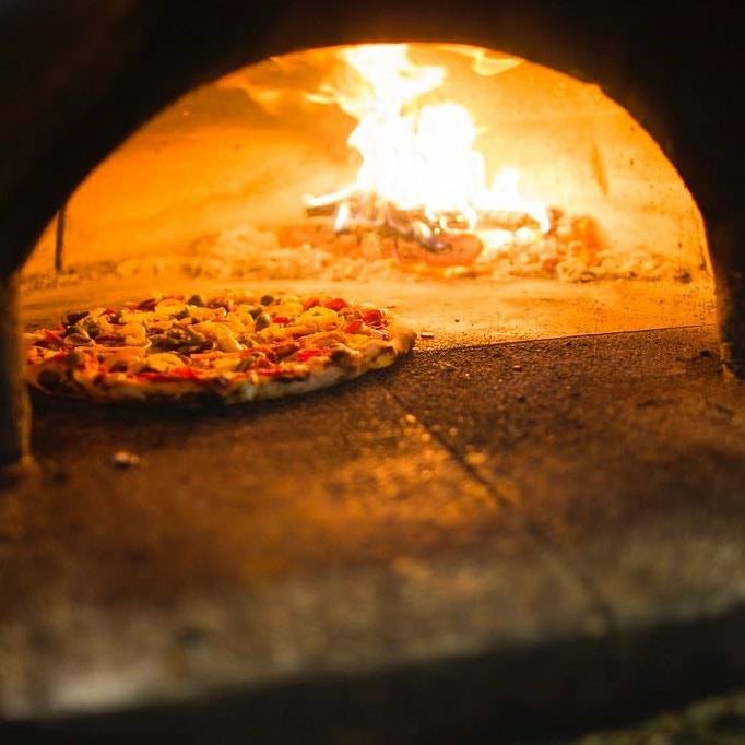 Ozones Brewhouse | restaurant | 305 Beaver St, Lansing, MI 48906, USA | 5179992739 OR +1 517-999-2739