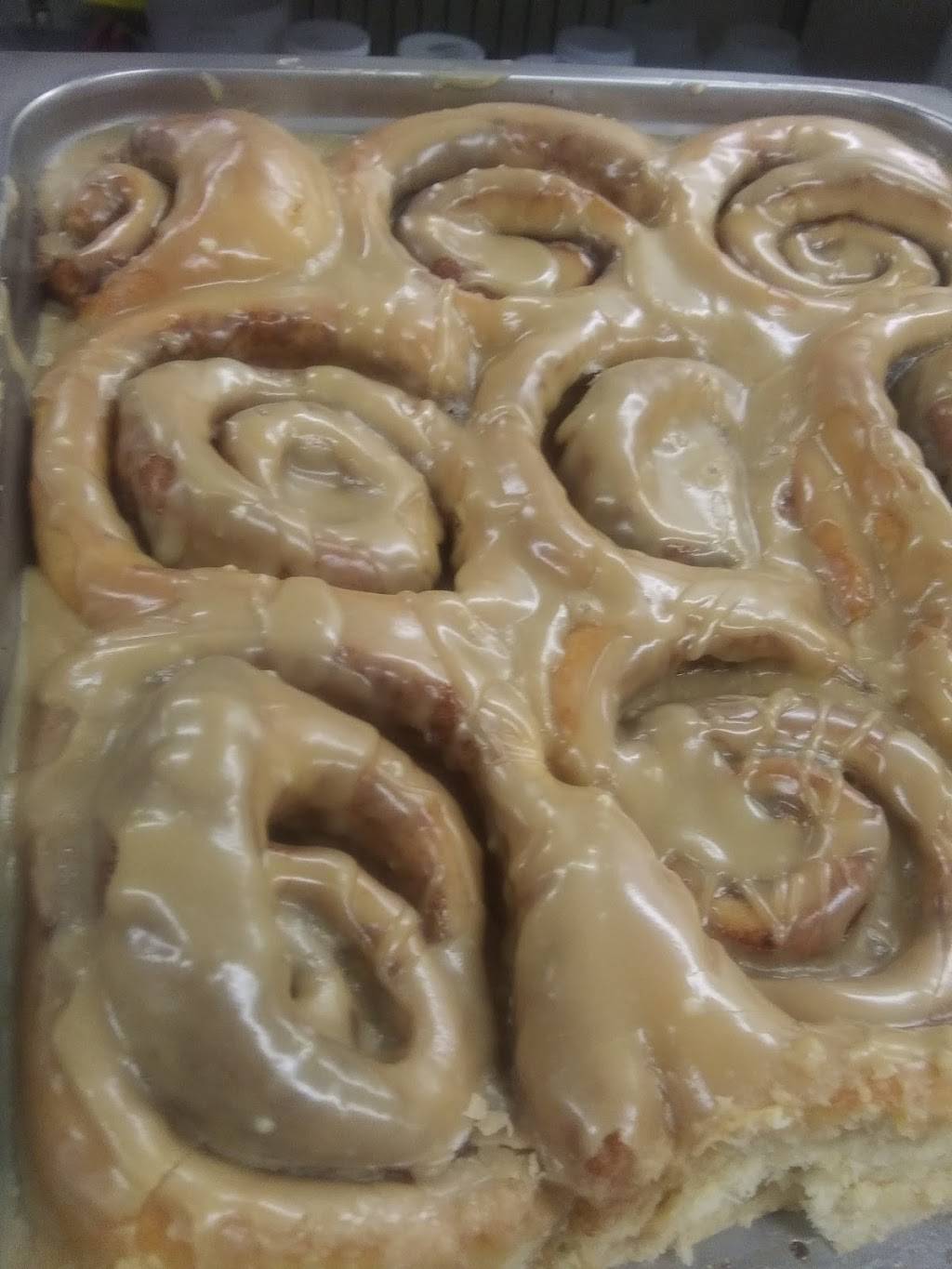 Newcastle Farmhaus | restaurant | 32381 US-36, Walhonding, OH 43843, USA | 7408244624 OR +1 740-824-4624