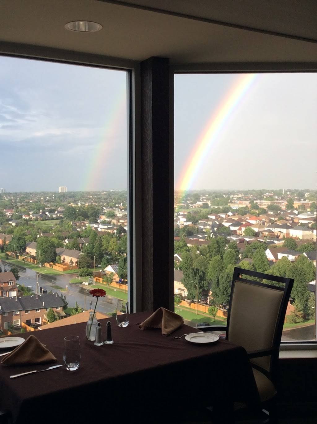 The Ruby - Wentworth Heights | restaurant | 1620 Upper Wentworth St, Hamilton, ON L9B 2W3, Canada | 90557547358086 OR +1 905-575-4735 ext. 8086