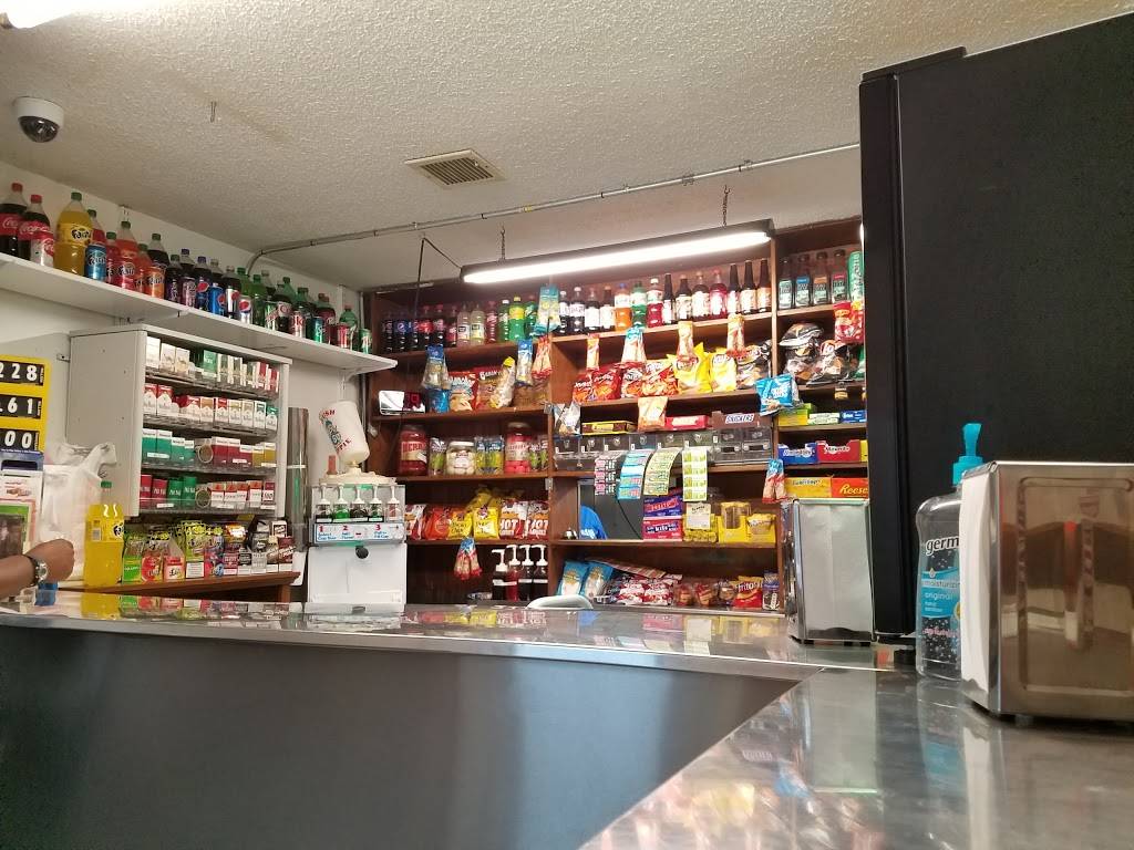 Prize Package Store | restaurant | 1420 SE 6th Ave, Topeka, KS 66607, USA | 7852325764 OR +1 785-232-5764