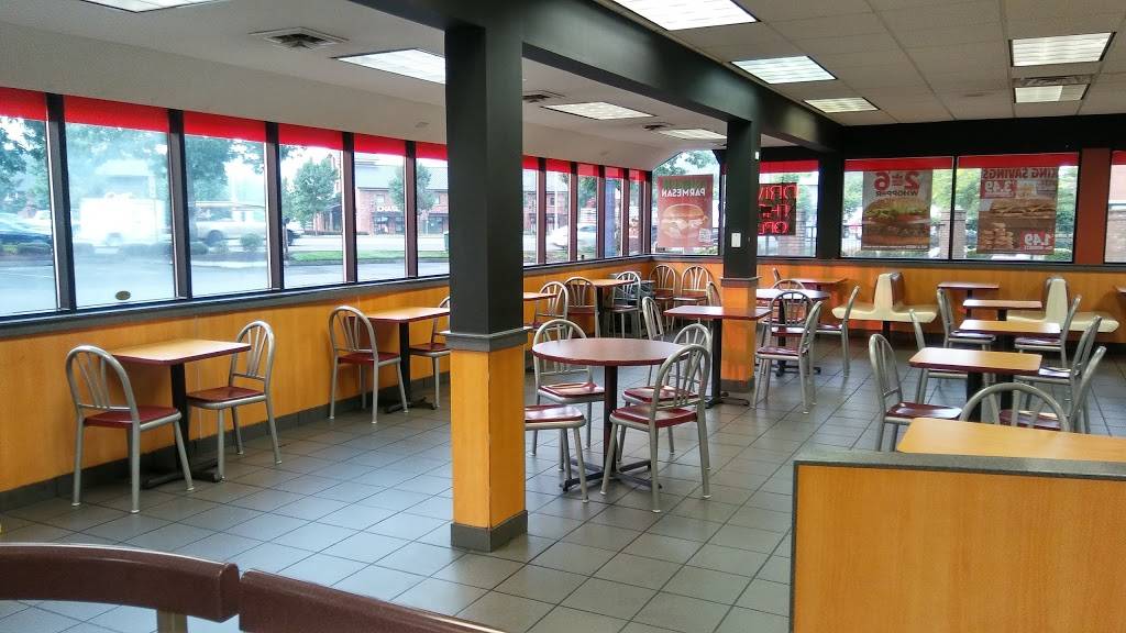 Burger King | restaurant | 9165 SW Wilsonville Rd, Wilsonville, OR 97070, USA | 5036822055 OR +1 503-682-2055