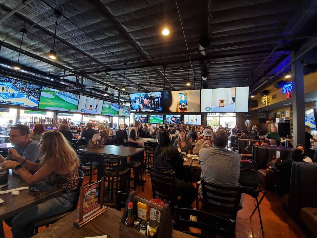 Cold Beers & Cheeseburgers | restaurant | 5005 E Chandler Blvd, Phoenix, AZ 85048, USA | 4805906502 OR +1 480-590-6502