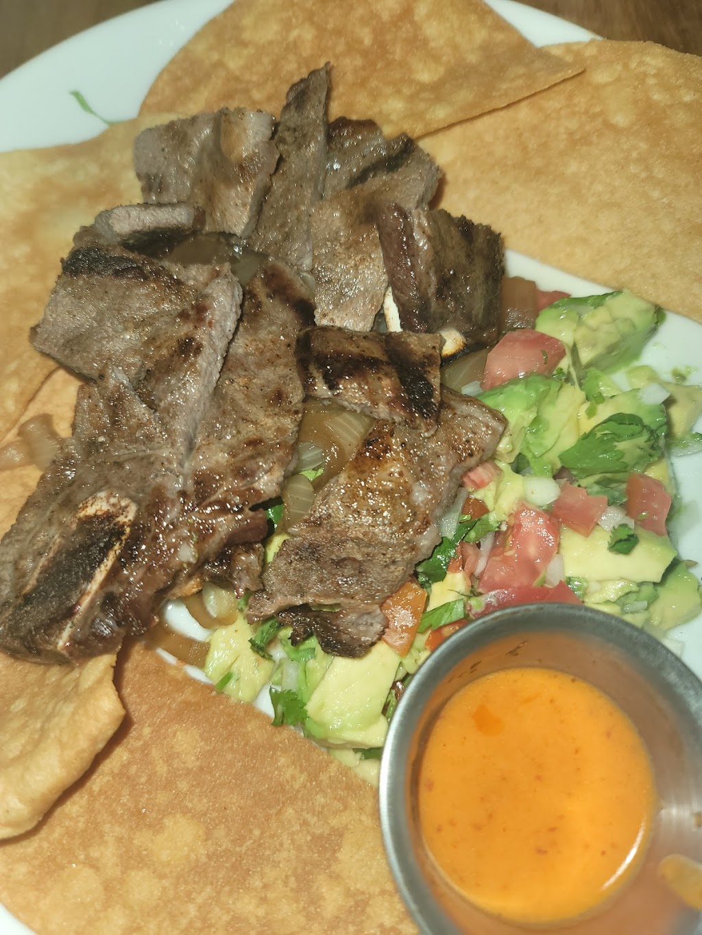 Lada 52 Bar & grill | restaurant | 4001 S Shary Rd #100, Mission, TX 78572, USA | 9566240868 OR +1 956-624-0868