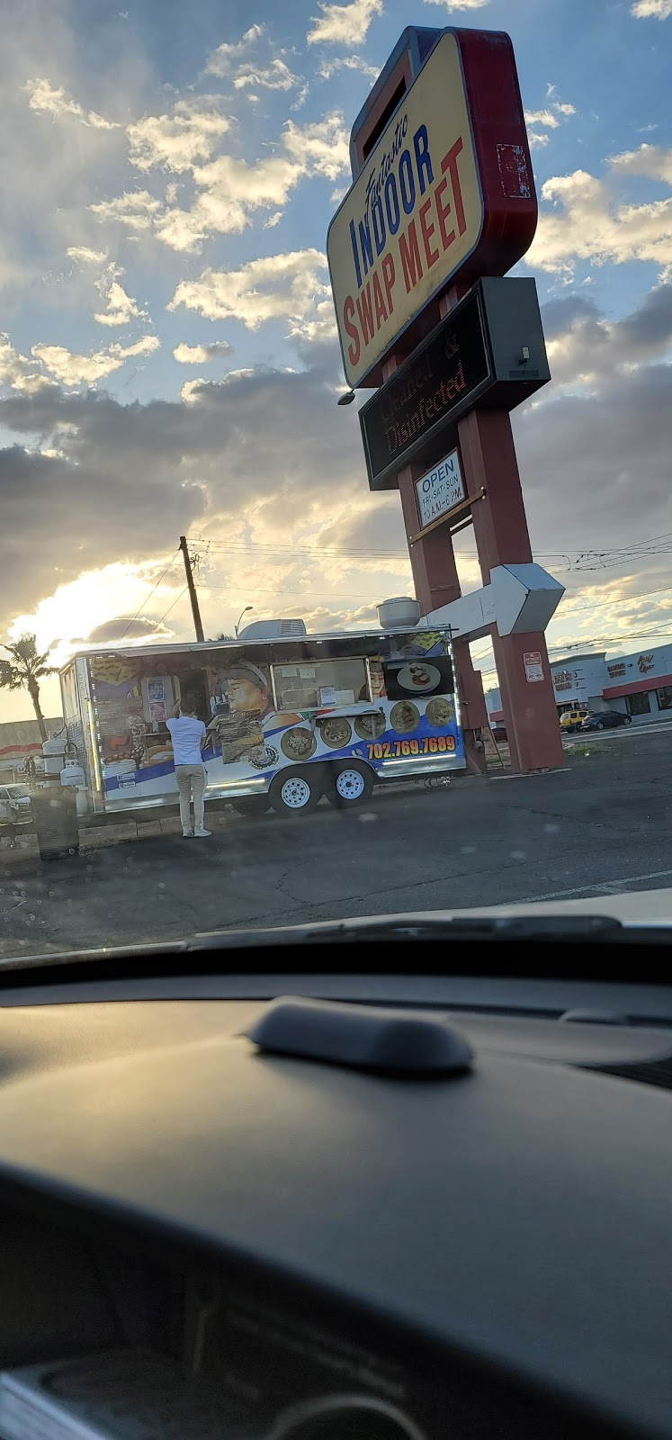 La Mamita Foodtruck | restaurant | 1717 S Decatur Blvd, Las Vegas, NV 89102, USA | 7027697689 OR +1 702-769-7689