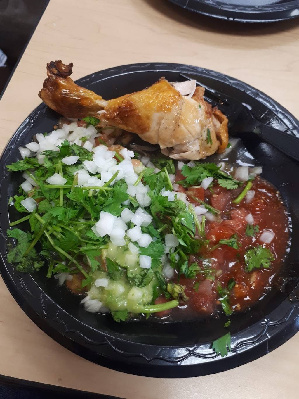 El Pollo Loco | restaurant | 16785 Sierra Lakes Pkwy, Fontana, CA 92336, USA | 9093559355 OR +1 909-355-9355