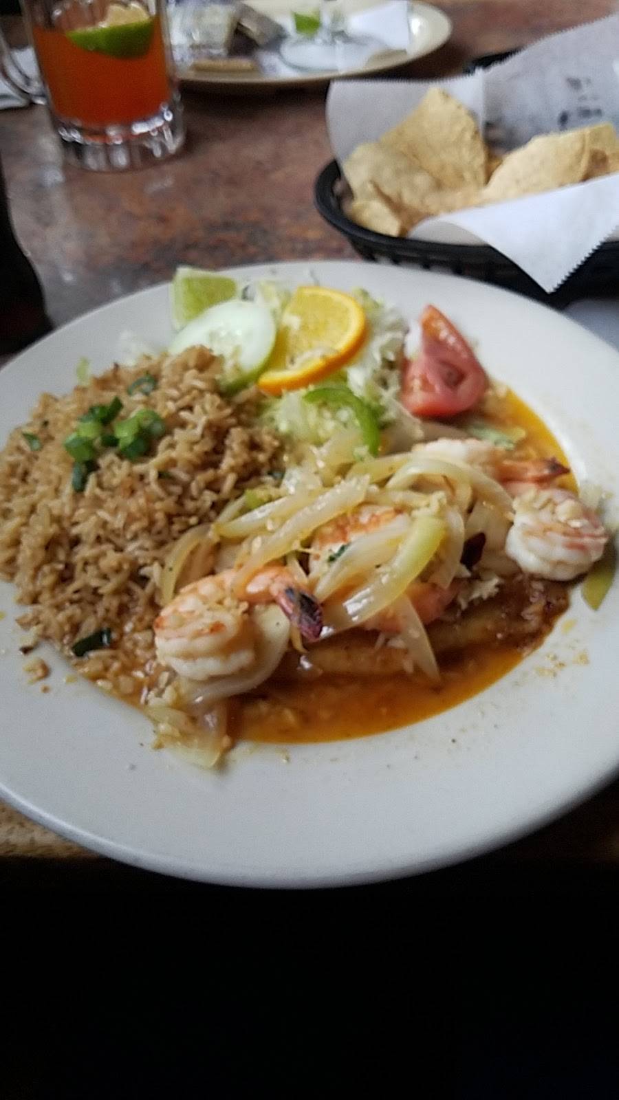 Ostioneria Michoacan | restaurant | 1006 Federal Rd, Houston, TX 77015, USA | 7133304419 OR +1 713-330-4419