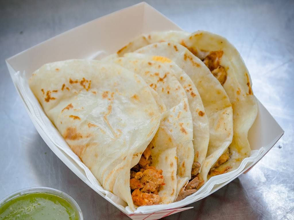 Aztec Daves Food Truck | restaurant | 3641 S 54th Ave, Cicero, IL 60804, USA | 7087177522 OR +1 708-717-7522