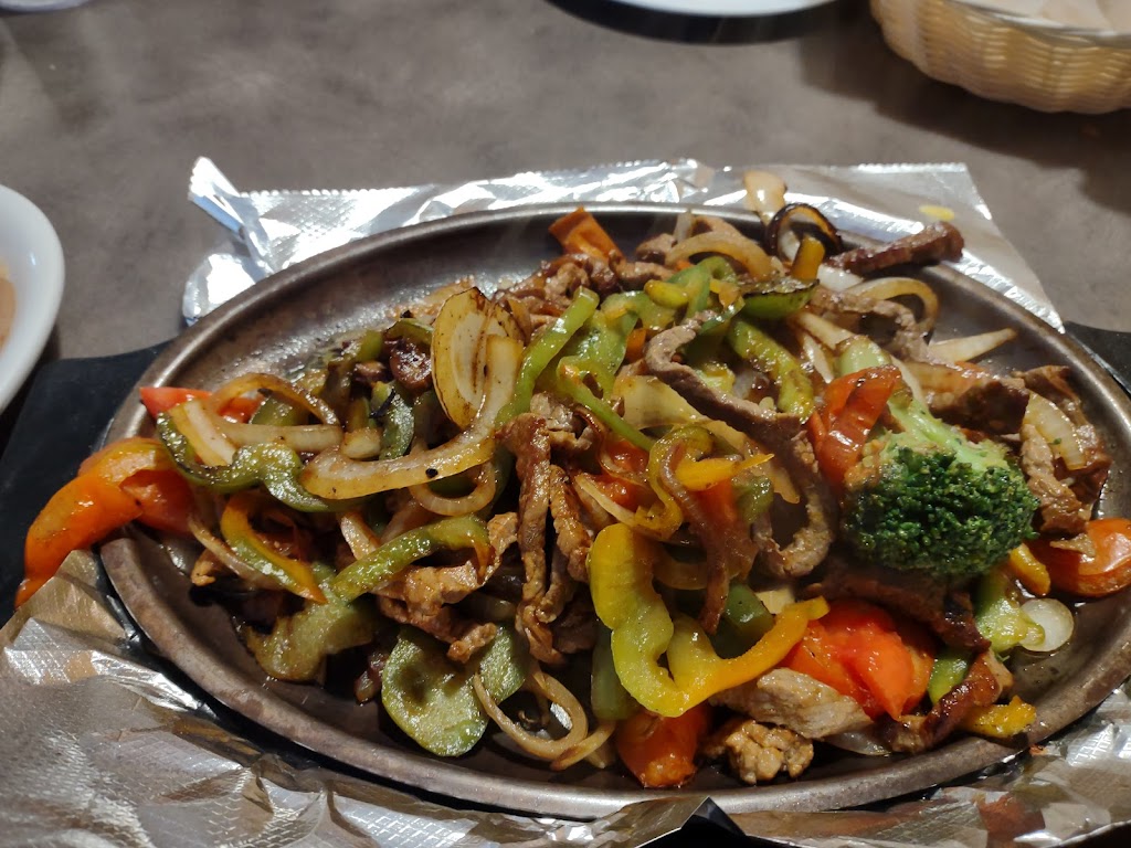 La Troje | restaurant | 116 E Herrick Ave, Wellington, OH 44090, USA | 4408280044 OR +1 440-828-0044