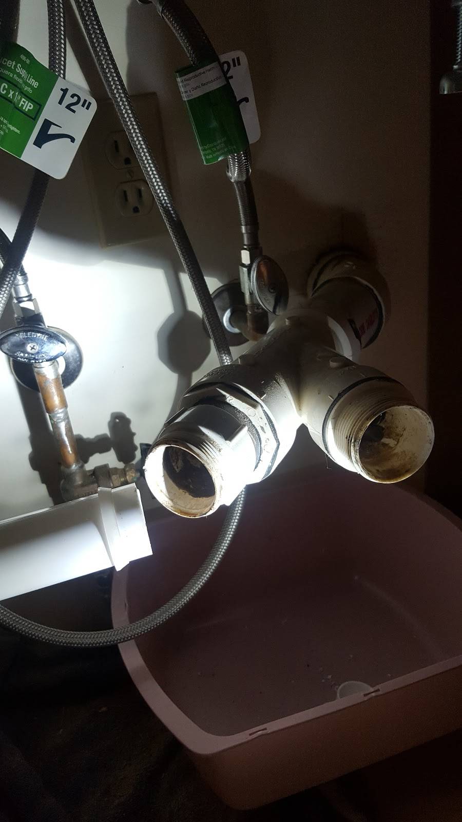 Billy Bobs - Under the Water Tower | restaurant | 105 E Broadway St, Ogden, IL 61859, USA | 2175822277 OR +1 217-582-2277