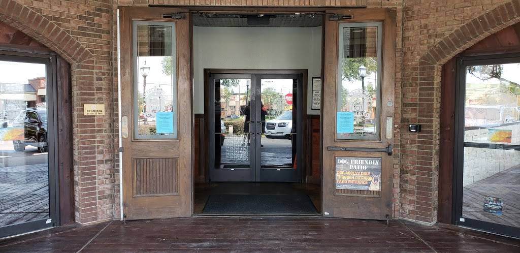 BoomerJacks Grill & Bar | restaurant | 522 Lincoln Square, Arlington, TX 76011, USA | 8172755400 OR +1 817-275-5400