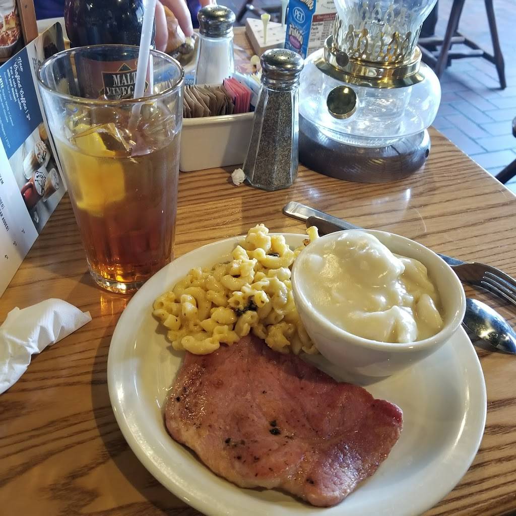 Cracker Barrel Old Country Store | restaurant | 2140 Manna Court, Rock Hill, SC 29730, USA | 8033276141 OR +1 803-327-6141