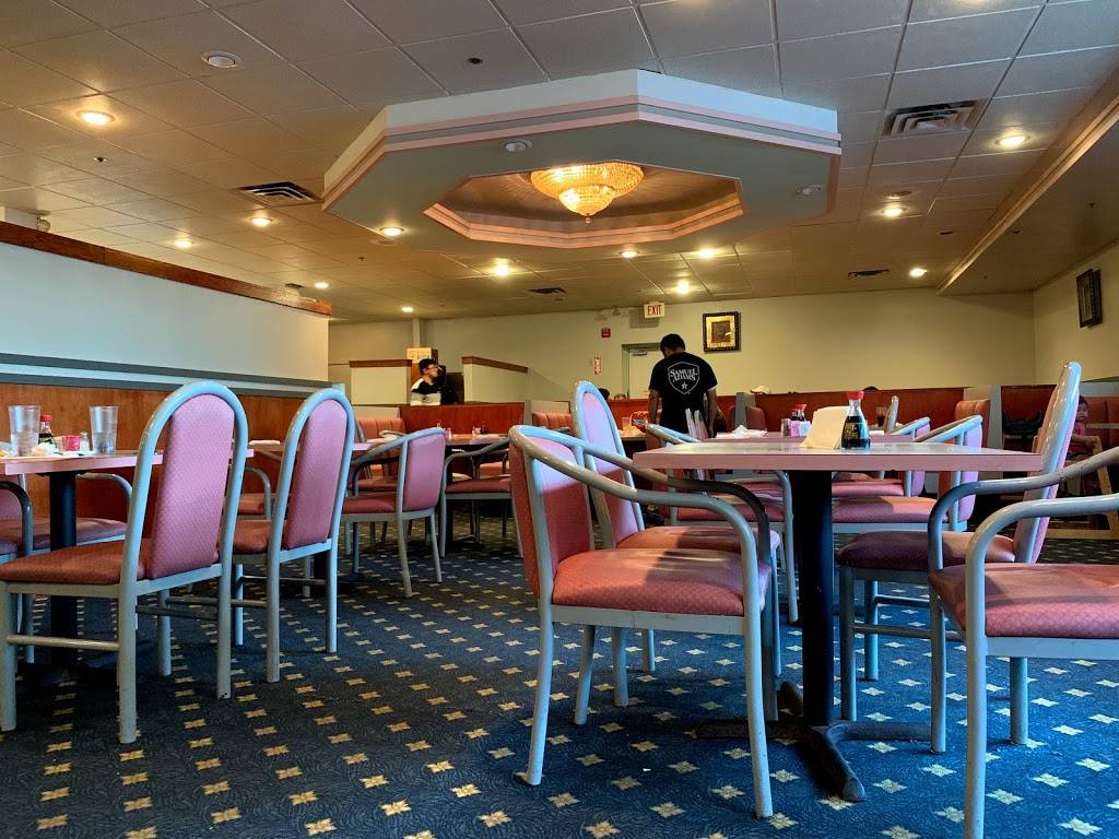 Continental Restaurant & Bar | restaurant | 509 High St, Somersworth, NH 03878, USA | 6037433868 OR +1 603-743-3868