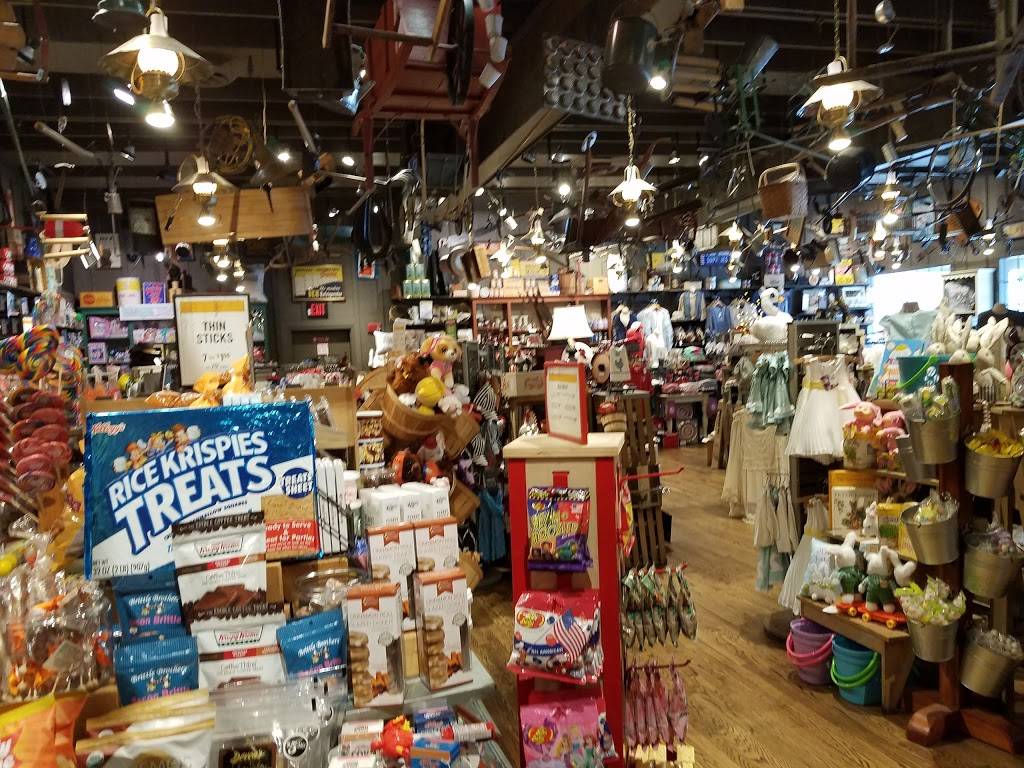 Cracker Barrel Old Country Store | restaurant | 260 Vaughan Ln, Pell City, AL 35125, USA | 2053381012 OR +1 205-338-1012