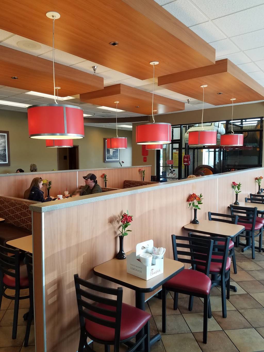 Chick-fil-A | restaurant | 5351 S 76th St, Greendale, WI 53129, USA | 4144230853 OR +1 414-423-0853