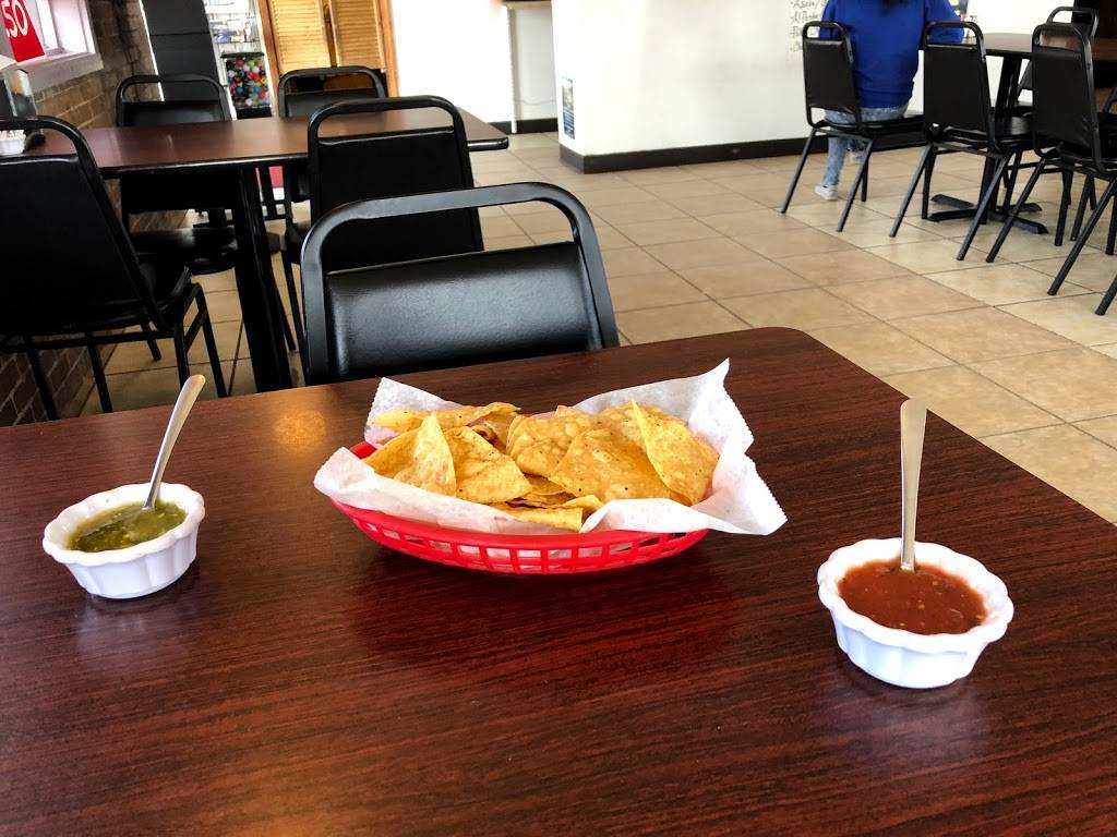 Taqueria El Torito | restaurant | 1905 N State St, Belvidere, IL 61008, USA | 7795528487 OR +1 779-552-8487