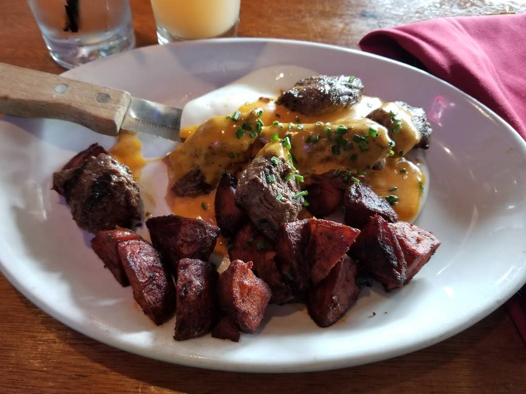 Harrys Bar & Grill | restaurant | 1430 Commonwealth Avenue #3715, Boston, MA 02135, USA | 6177389990 OR +1 617-738-9990