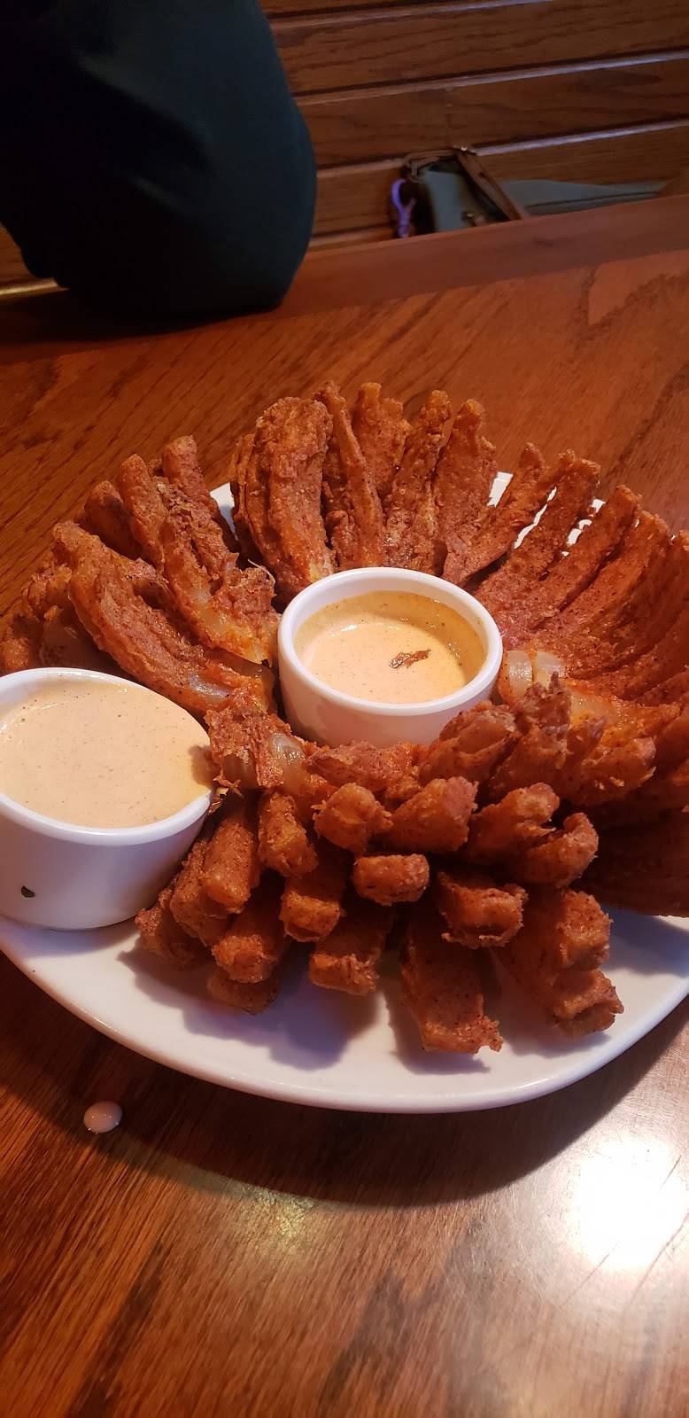 Outback Steakhouse | restaurant | 8665 SW Tualatin-Sherwood Rd, Tualatin, OR 97062, USA | 5038850410 OR +1 503-885-0410