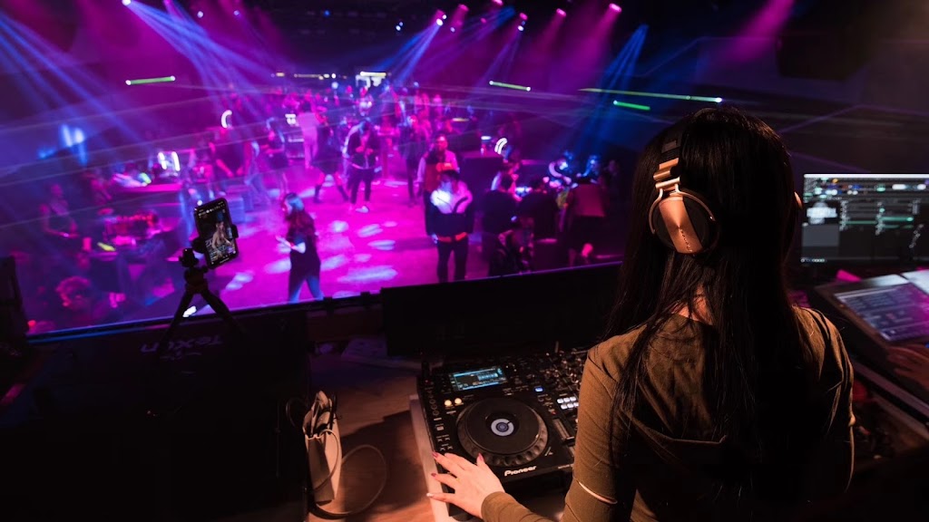 SPACE CLUB | restaurant | 9936 Lower Azusa Rd, El Monte, CA 91731, USA | 6267771888 OR +1 626-777-1888