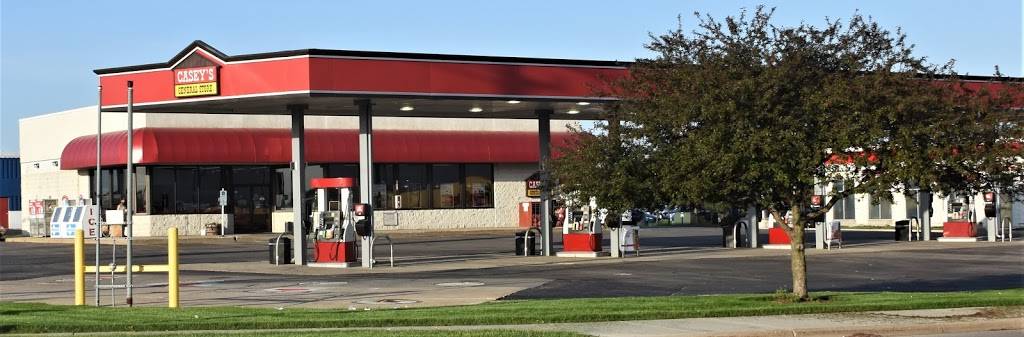 Caseys | restaurant | 109 W Market St, Elkhorn, WI 53121, USA | 2627238893 OR +1 262-723-8893