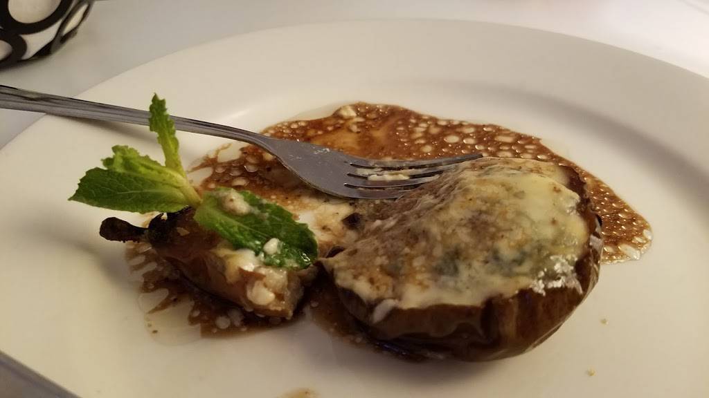 chez NOVAKS | cafe | 2829 W Girard Ave, Philadelphia, PA 19130, USA | 2018442211 OR +1 201-844-2211