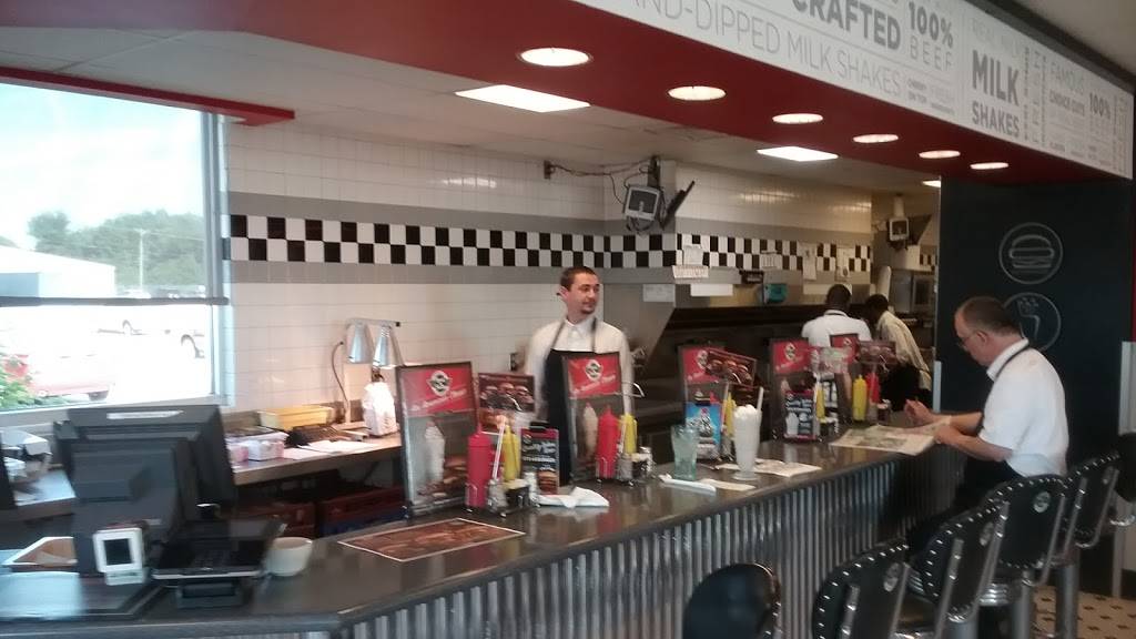 Steak n Shake | restaurant | 1580 Wabash Ave, Springfield, IL 62704, USA | 2177870392 OR +1 217-787-0392