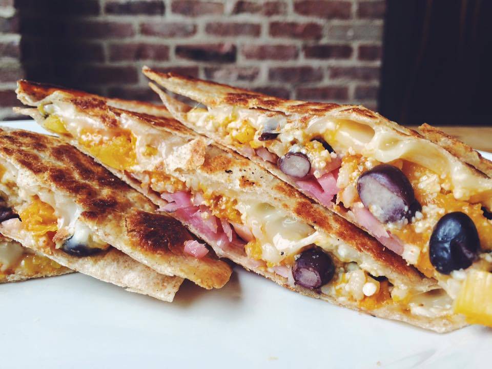 The Reel Kitchen | restaurant | 112 Main St, Kings Park, NY 11754, USA | 6314604175 OR +1 631-460-4175